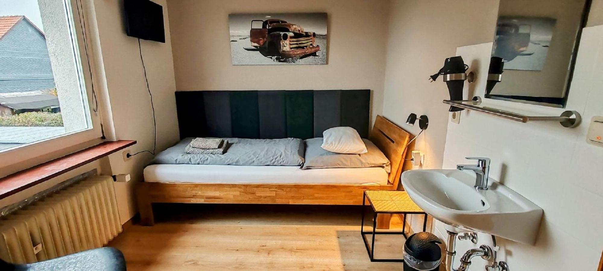Roastineer Hotel Battenberg  エクステリア 写真